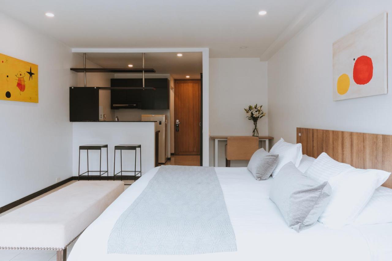 Travelers Orange Hotel 4*