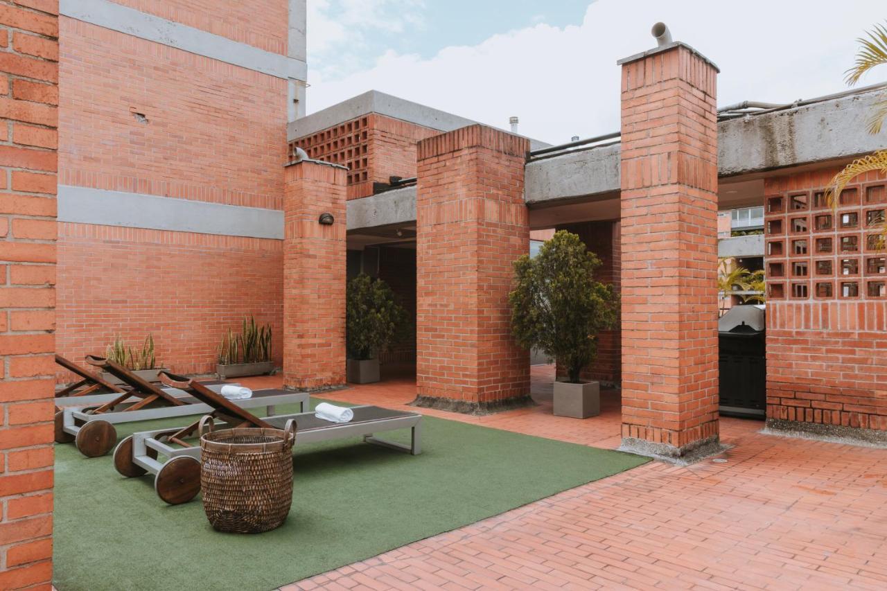 Travelers Orange Hotel Medellin