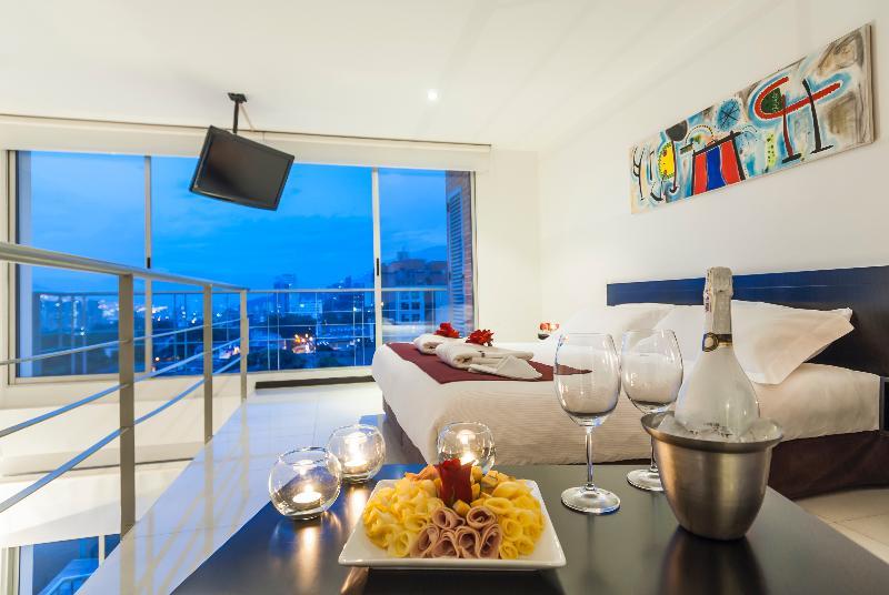 Travelers Orange Hotel Medellin
