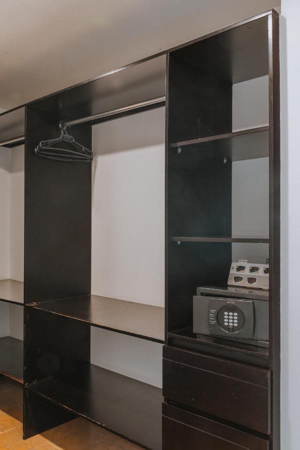 Travelers Orange Hotel Medellin