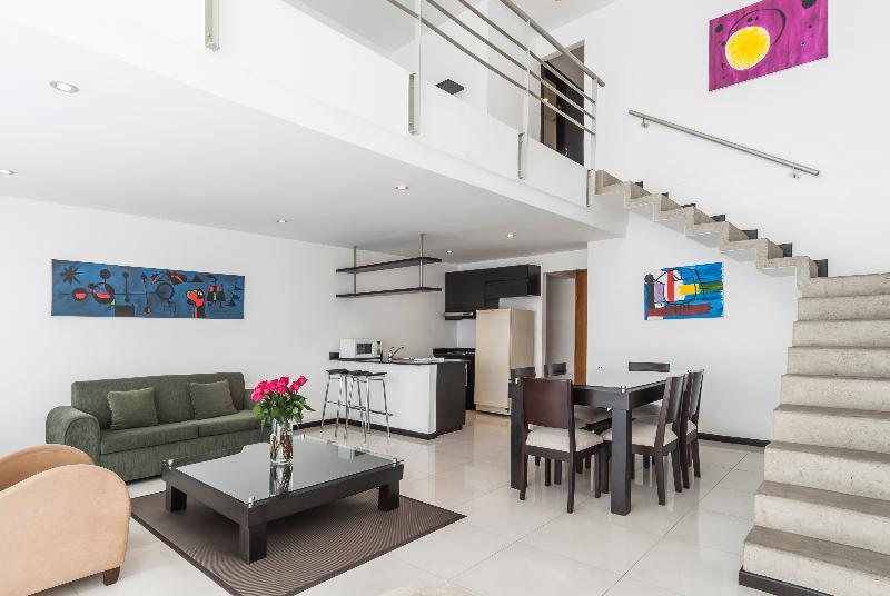 Travelers Orange 4* Medellin